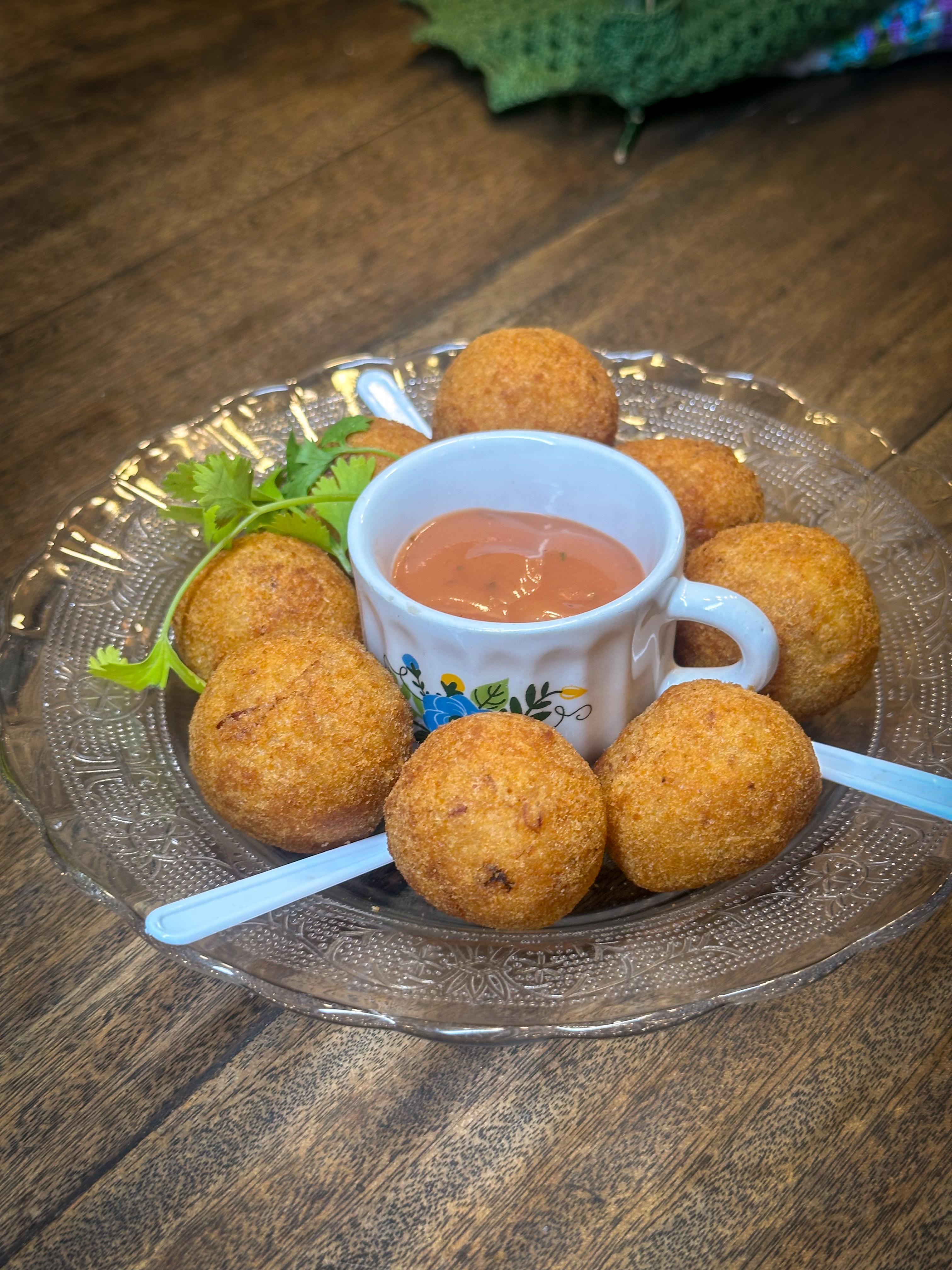 Imagem do prato Bolinhos de charque